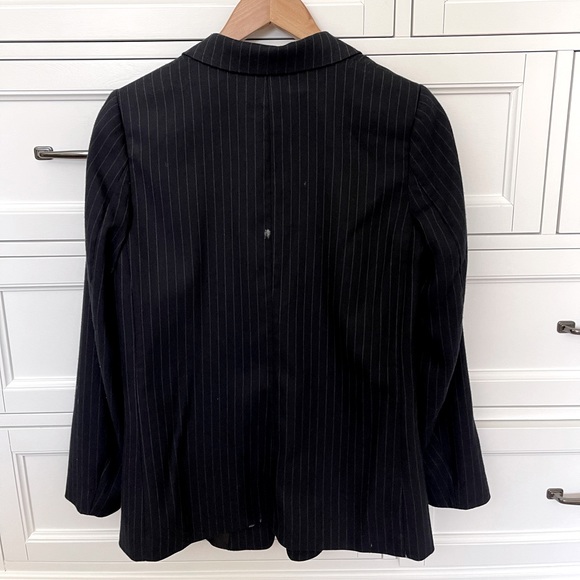 H&M Navy Blue Striped Blazer (size 6) - Picture 4 of 12